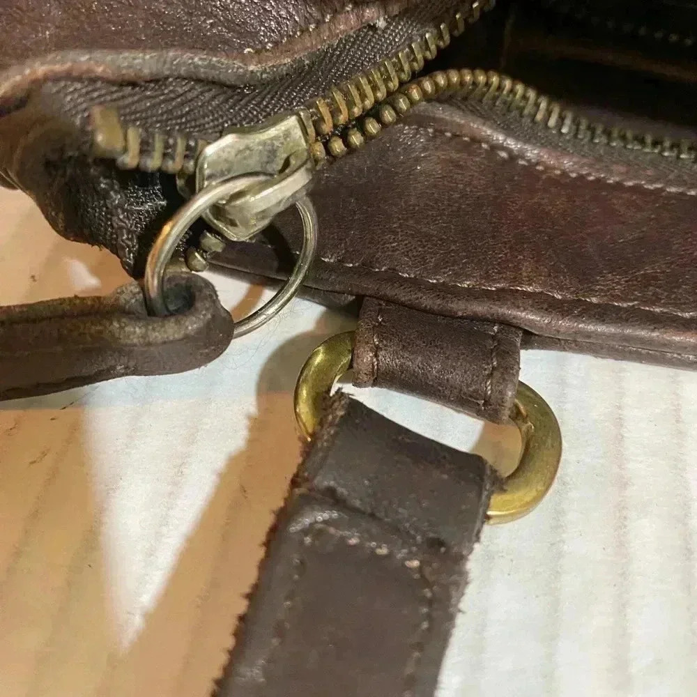 Coach vintage brown leather shoulder handbag - Picture 6 of 11